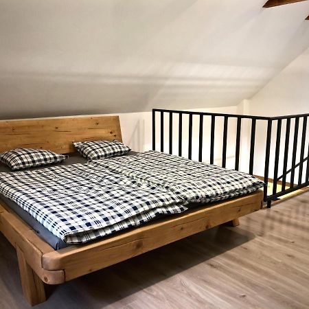 Mezonetovy Apartman S Terasou Na Samote V Lese Vlkava Εξωτερικό φωτογραφία